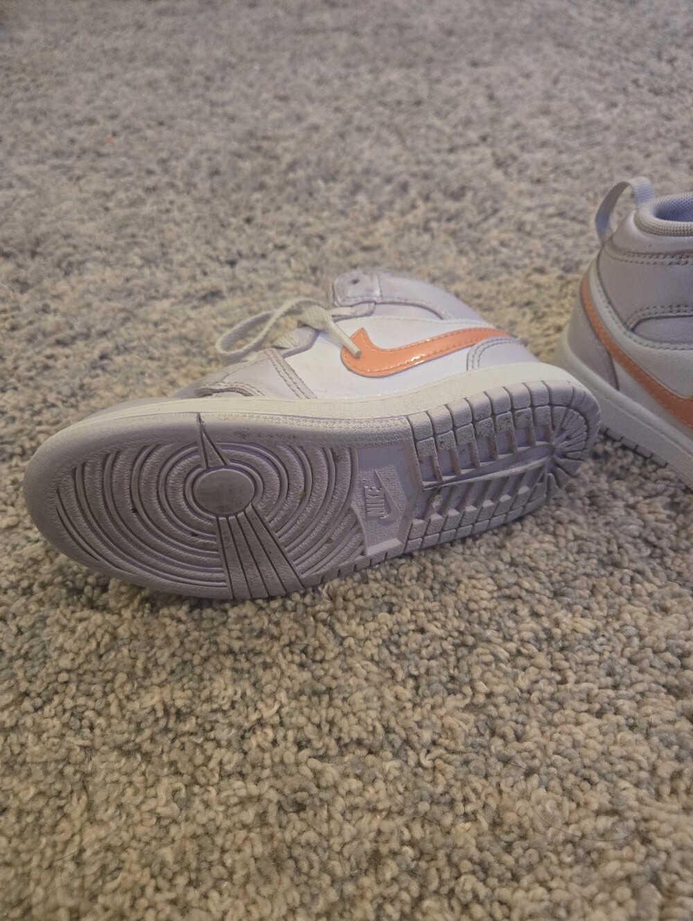 Nike Kids High-Top Sneaker - White with Peach Swoosh